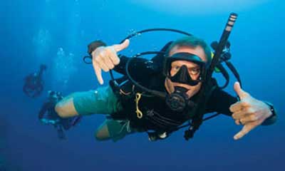 SCUBA DIVING COURSES  